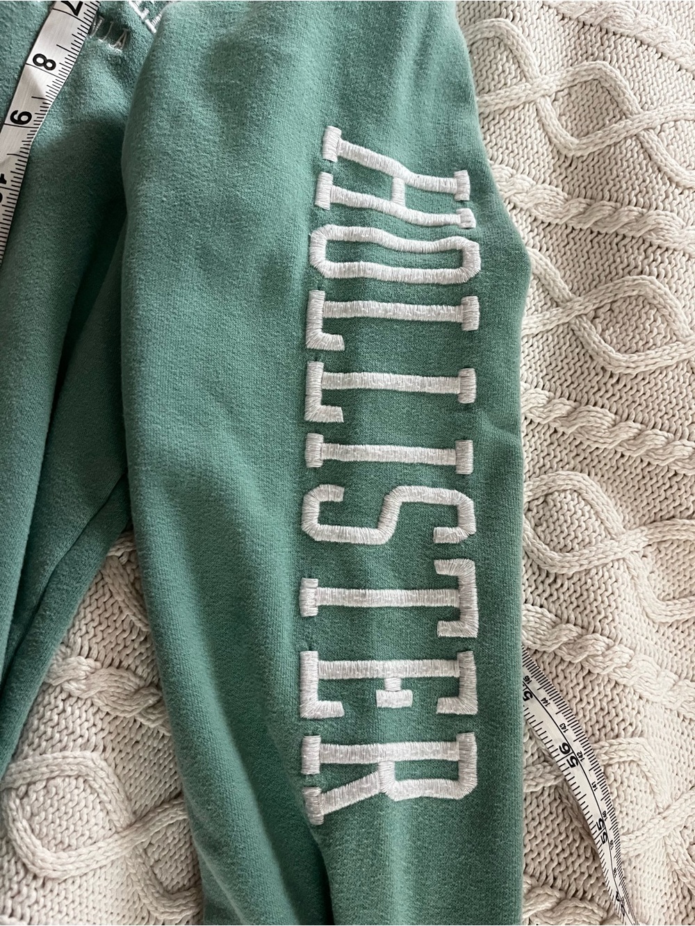 Hollister Green Lightweight Pullover Hoodie Women’s size Medium - Picture 5 of 8